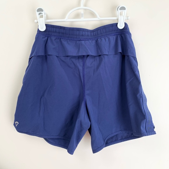 Navy Blue Iviva (Lululemon) Gym classified Short - Picture 2 of 5